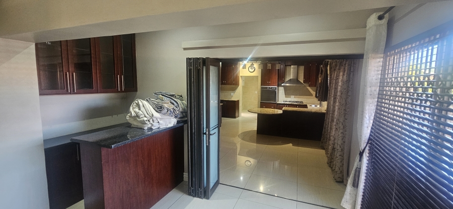 4 Bedroom Property for Sale in Roylglen Gardens Northern Cape
